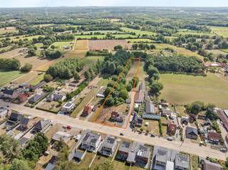 Te renoveren of te slopen woning op een prachtig perceel van 7841m2 te Meerhout. Belangrijkste troeven:- Centrale ligging- 6% BTW-tarief bij afbraak...