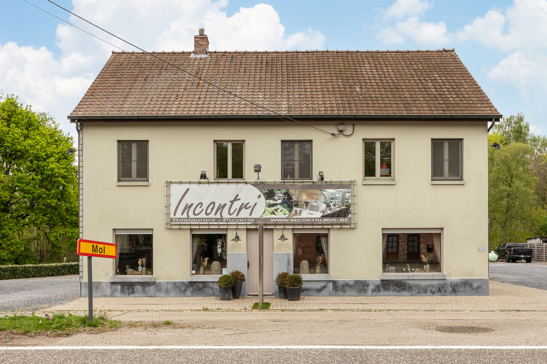 Commercial for sale in Mol - photo 2