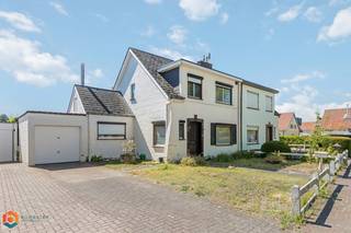 Op een uitstekende ligging te Putte bevindt zich deze charmante halfopen bebouwing met een bewoonbare oppervlakte van 148 m² op een perceel van...