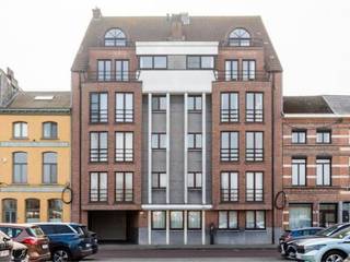 Dit ruime energiezuinige appartement is gelegen op de tweede verdieping van een kleine residentie in het centrum van Lier, op wandelafstand van...