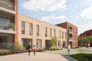 Deze halfopen bebouwing met een grondoppervlakte van 138m² combineert efficiënt ruimtegebruik met hedendaags wooncomfort. Op het gelijkvloers vind je een open leefruimte met keuken, een berging en een apart toilet. De eerste verdieping beschikt over drie slaapkamers, een ingerichte badkamer, een berging en een apart toilet. Geïnteresseerd? Neem contact op via 03 808 43 94 of info@matexi.be.<br /> 