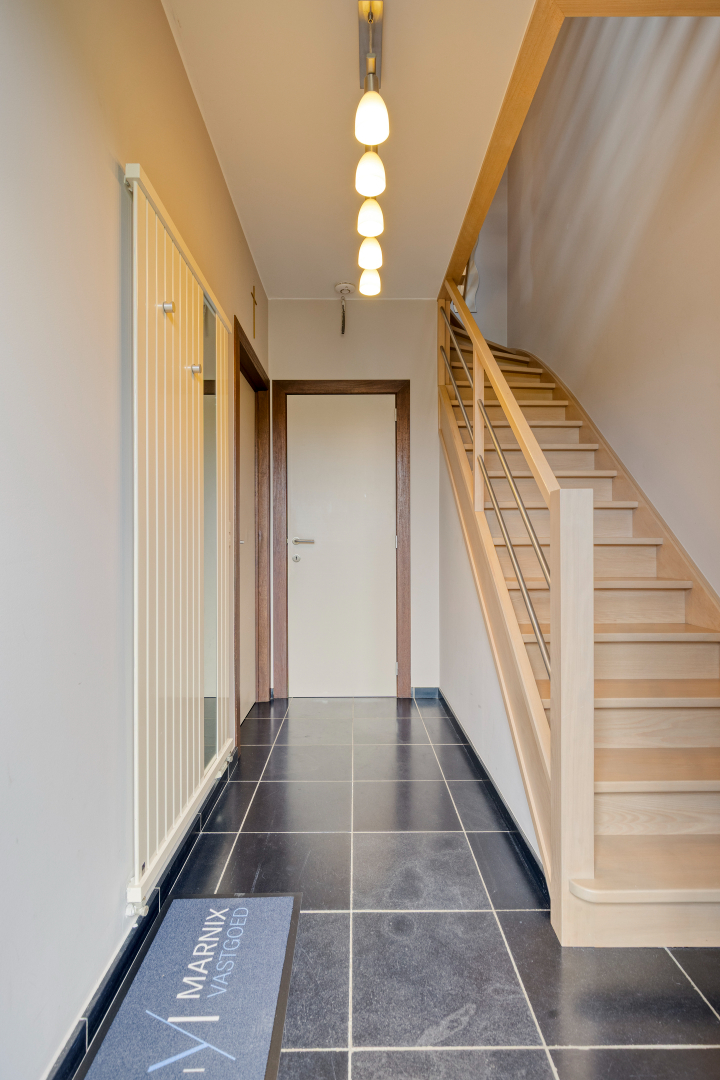 Halfopen bebouwing met 4 slaapkamers en bureau, ruime garage, kelder en zolder in Holsbeek! - EPC 161 kWh/m² - bewoonbare opp. 288 m² - foto 3