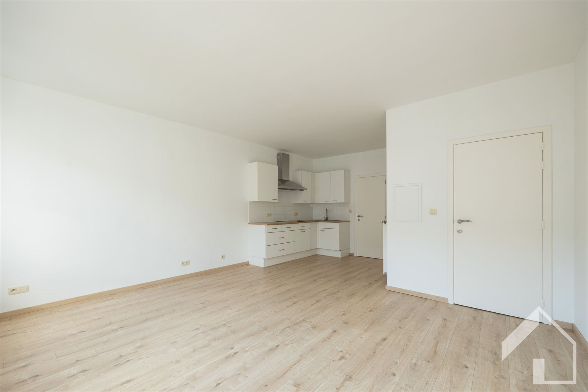 Opbrengsteigendom bestaande uit 7 studio's: mooi rendement! - foto 2