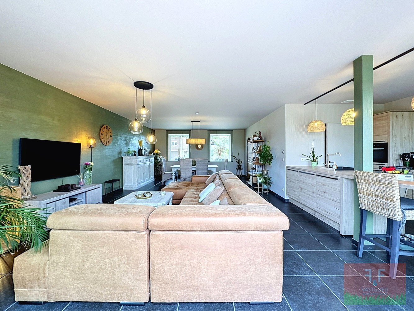 Moderne gezinswoning met 3 slaapkamers, zonneterras en grote tuin te Vlierzele - Instapklaar, gebouwd in 2022! - foto 2