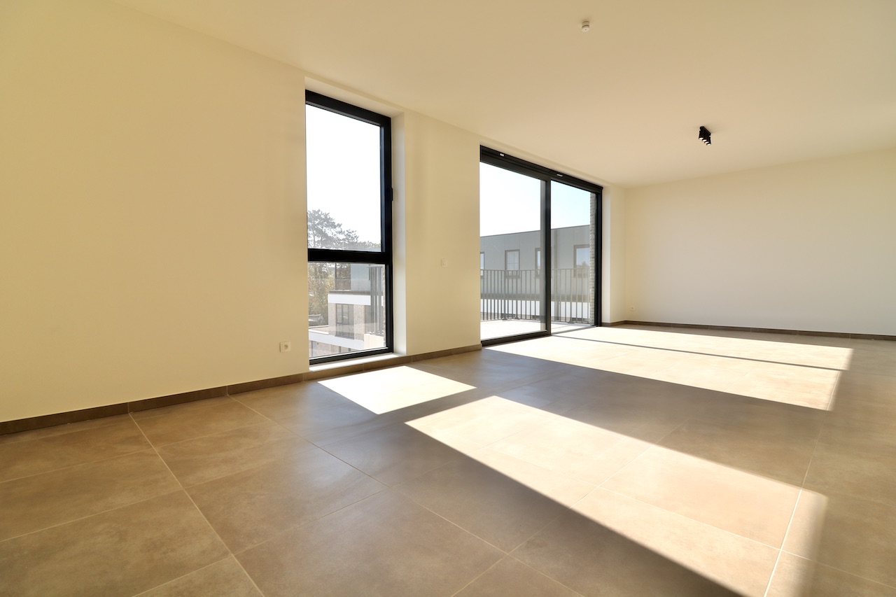 Nieuwbouwappartement met 2 slpk, terras en autostaanplaats in Edward Poppe Woonpark voor 895 EUR/mnd - foto 5