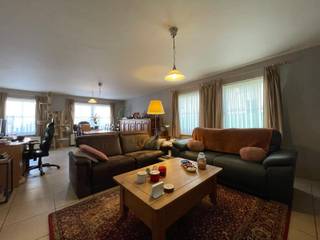 Zeer ruim (108m²) energiezuinig gelijkvloers appartement pal in het dorpscentrum van Hulshout gelegen met alle faciliteiten op wandelafstand...