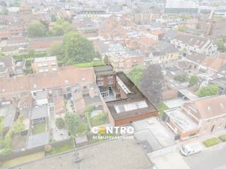 Benaderende OPPERVLAKTEN:Constructie - bruikbare vloeroppervlaktenWoning: 303 m²Magazijn: 320 m²GrondoppervlakteTotale grondoppervlakte: 518...