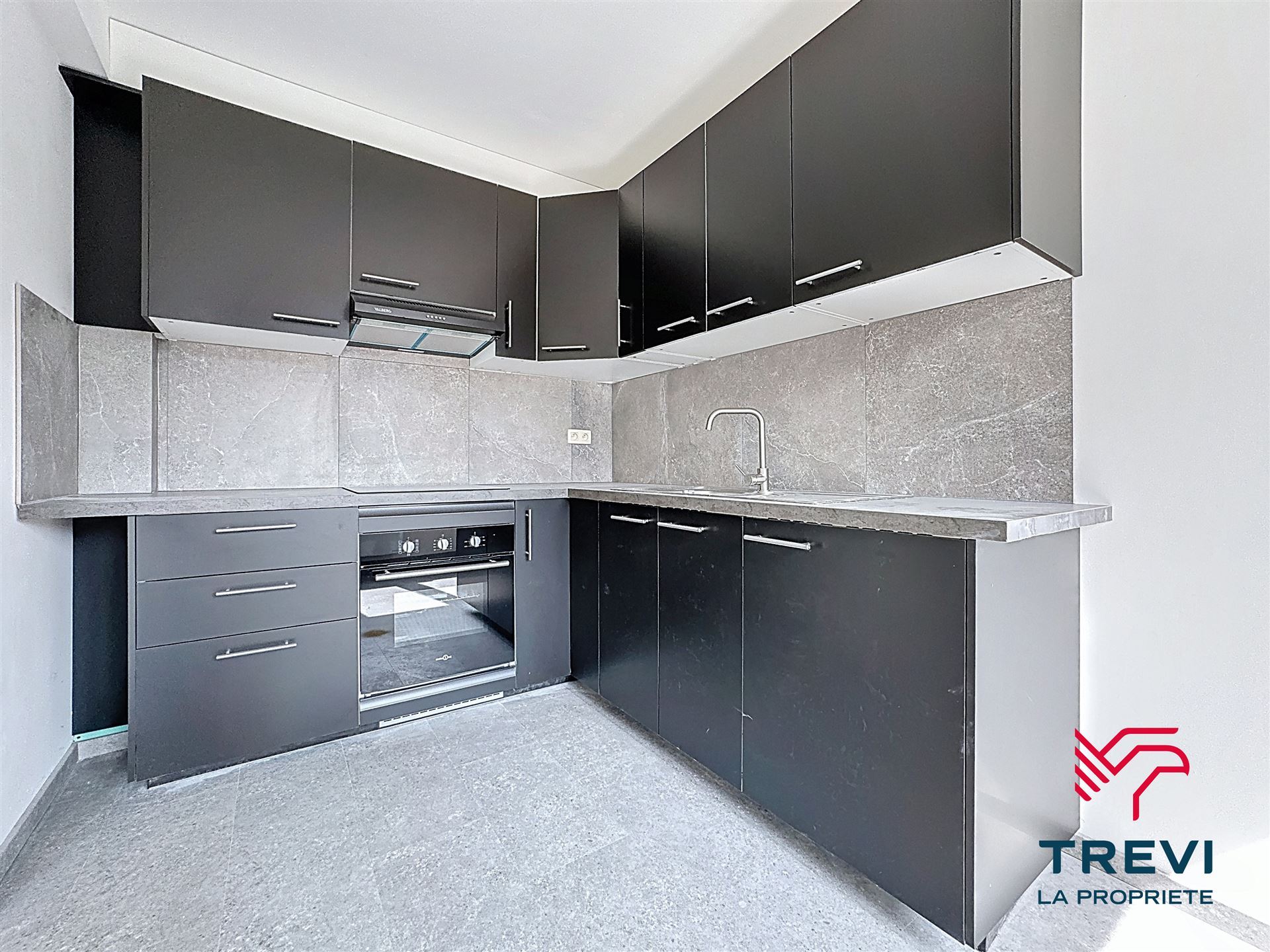 Appartement te koop in Montignies-Sur-Sambre met 2 slaapkamers - foto 3