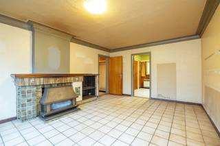 Dit volledig te renoveren huis te koop bevindt zich op een fijne, kindvriendelijke woonwijk in Vrasene, nabij allerlei gezellige horecagelegenheden...