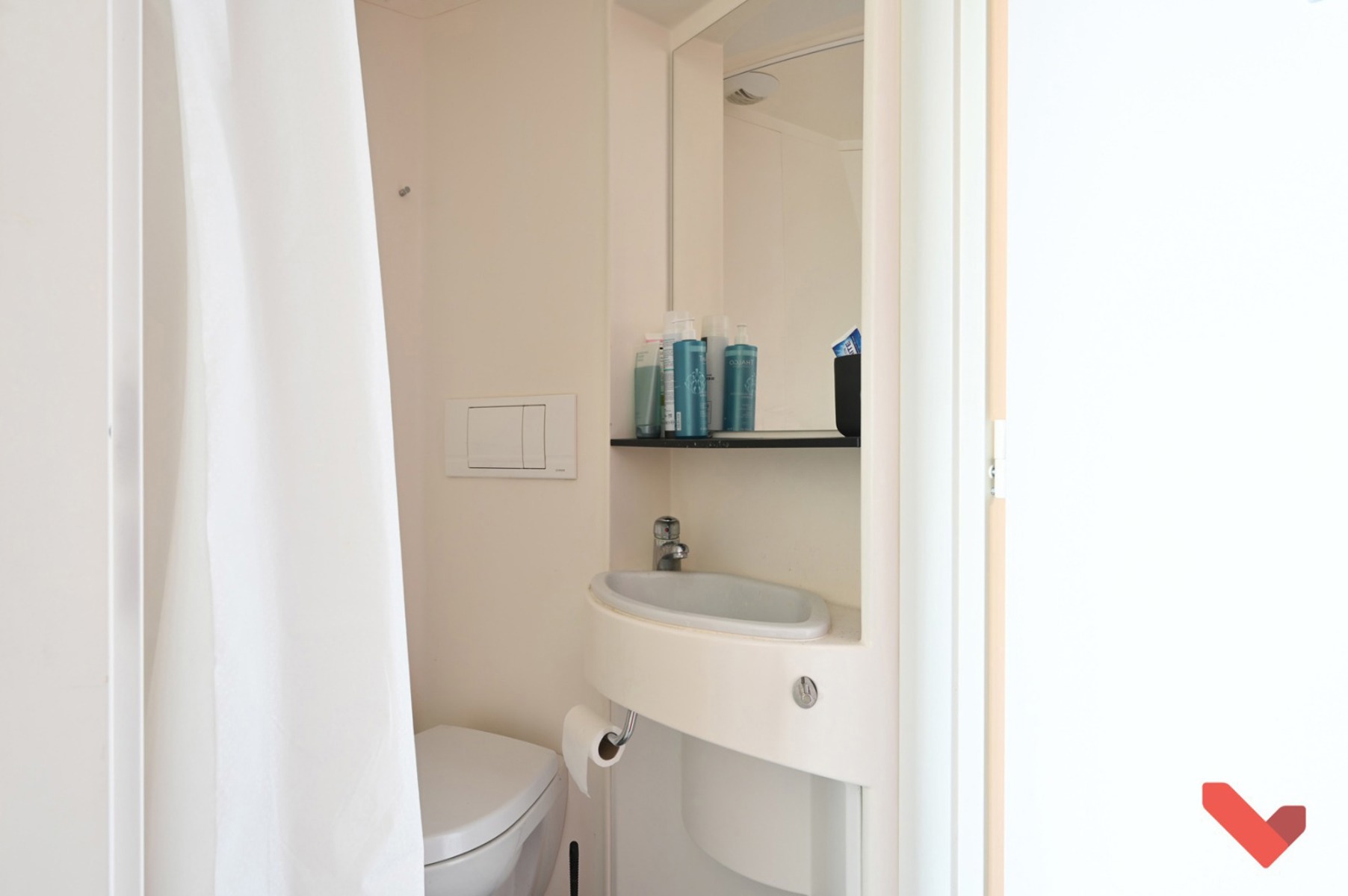 Studentenkamer met eigen sanitair op toplocatie! - foto 4