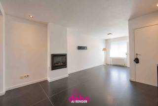 <strong>Charmante woning met mooie tuin</strong><br />Deze woning in de Brugsesteenweg 61 in Kortrijk beschikt over ongeveer 130 m² bewoonbare oppervlakte en een aangename tuin.<br /><br />Binnenin biedt de woning verschillende leefruimtes, slaapkamers, keuken en badkamer. Achteraan geniet u van een mooie westgerichte tuin, ideaal om in alle rust te ontspannen.<br /><br />Met de nodige opfrissing kan dit opnieuw een mooie en gezellige woning worden met heel wat charme.<br /><br />Om uw bezoek in te plannen. <strong>Bel me 0495 53 48 65 </strong><br />