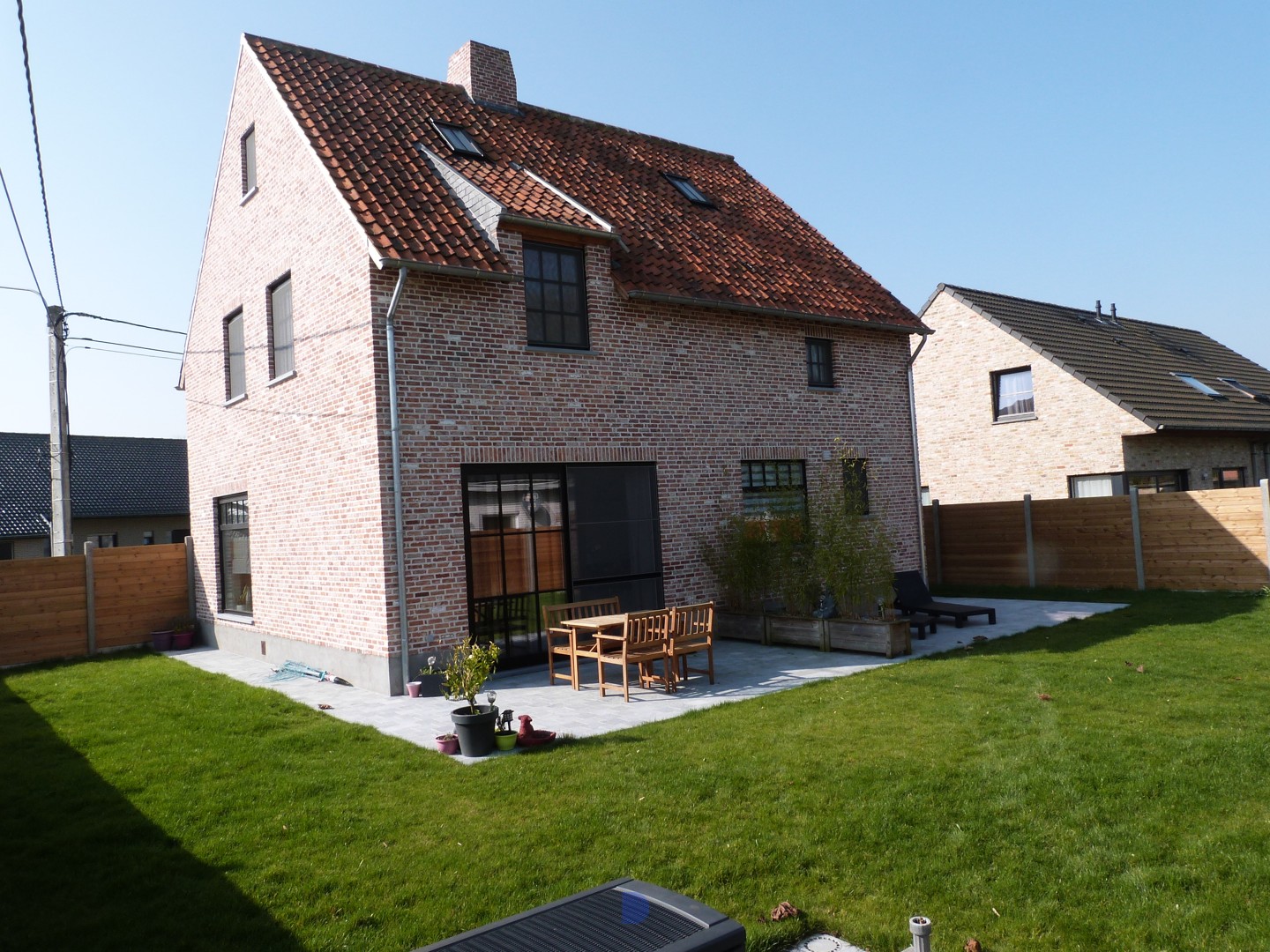 Recente alleenstaande woning met 5 slaapkamers. - foto 2