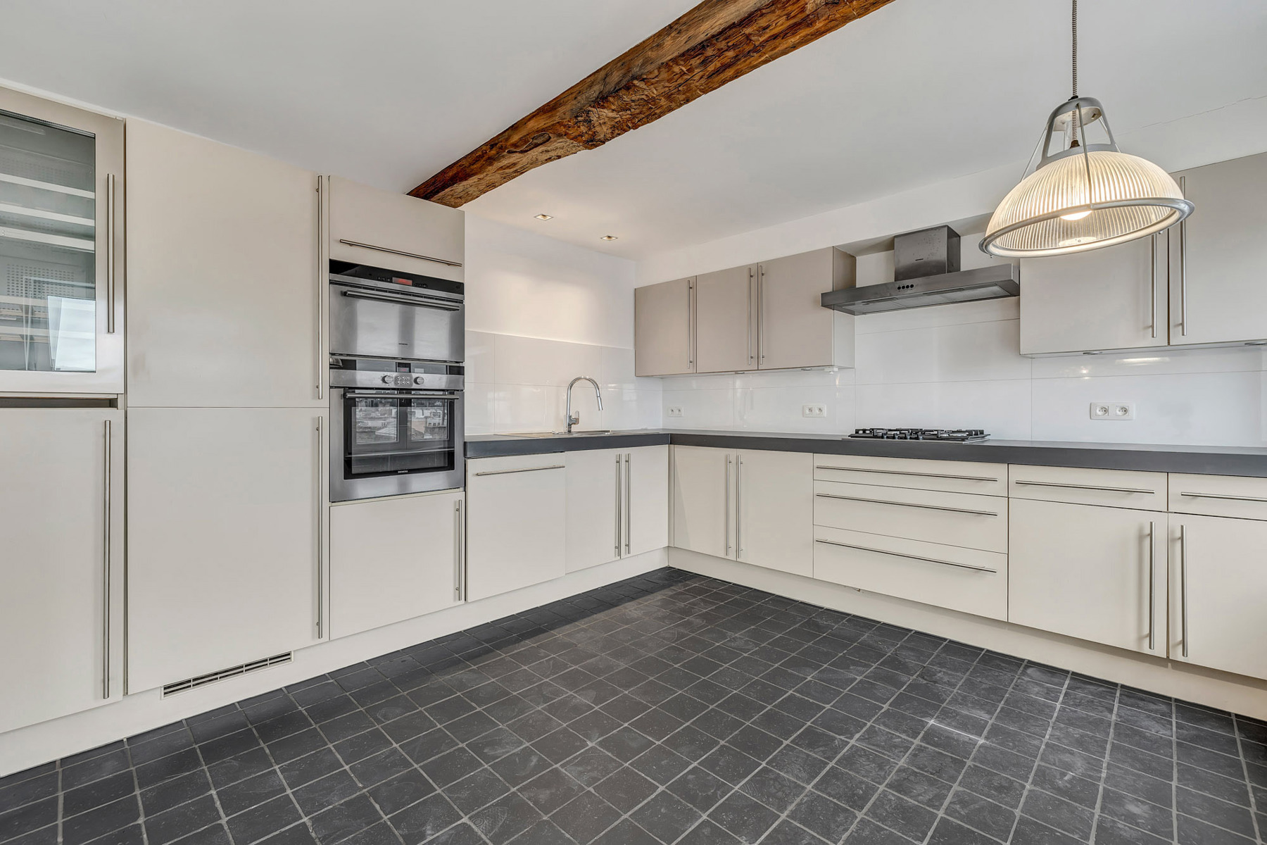 Duplex van 192 m² in de Zavel, in een kleine mede-eigendom! - foto 4