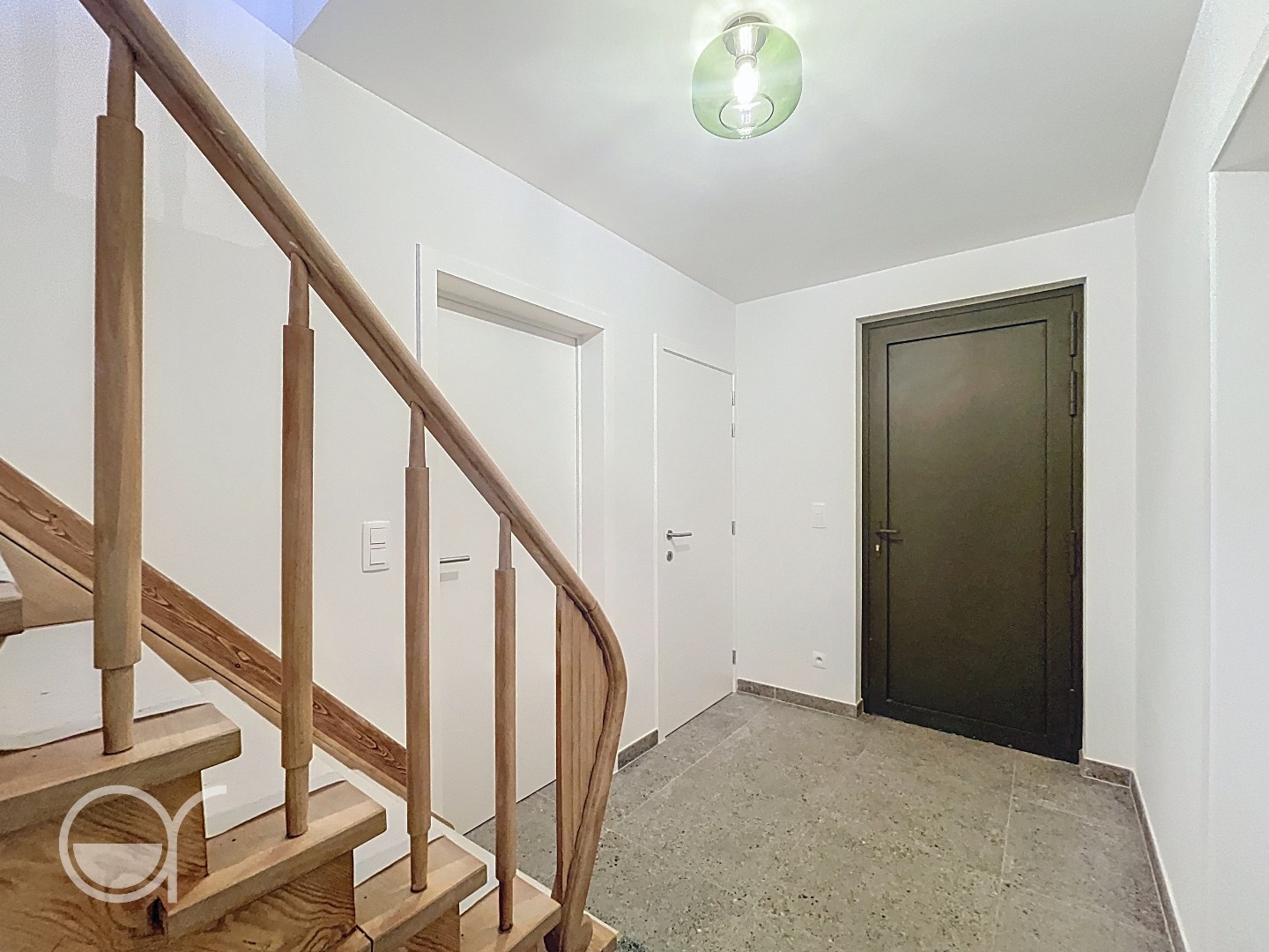 Zeer mooi gerenoveerde open bebouwing met tuin én garage - foto 3