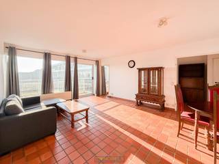 Charmant APPARTEMENT / BIEN DE RAPPORT avec grande TERRASSE ORIENTÉE SUD, idéalement situé à RenaixCe lumineux appartement 1 chambre est situé à deux...