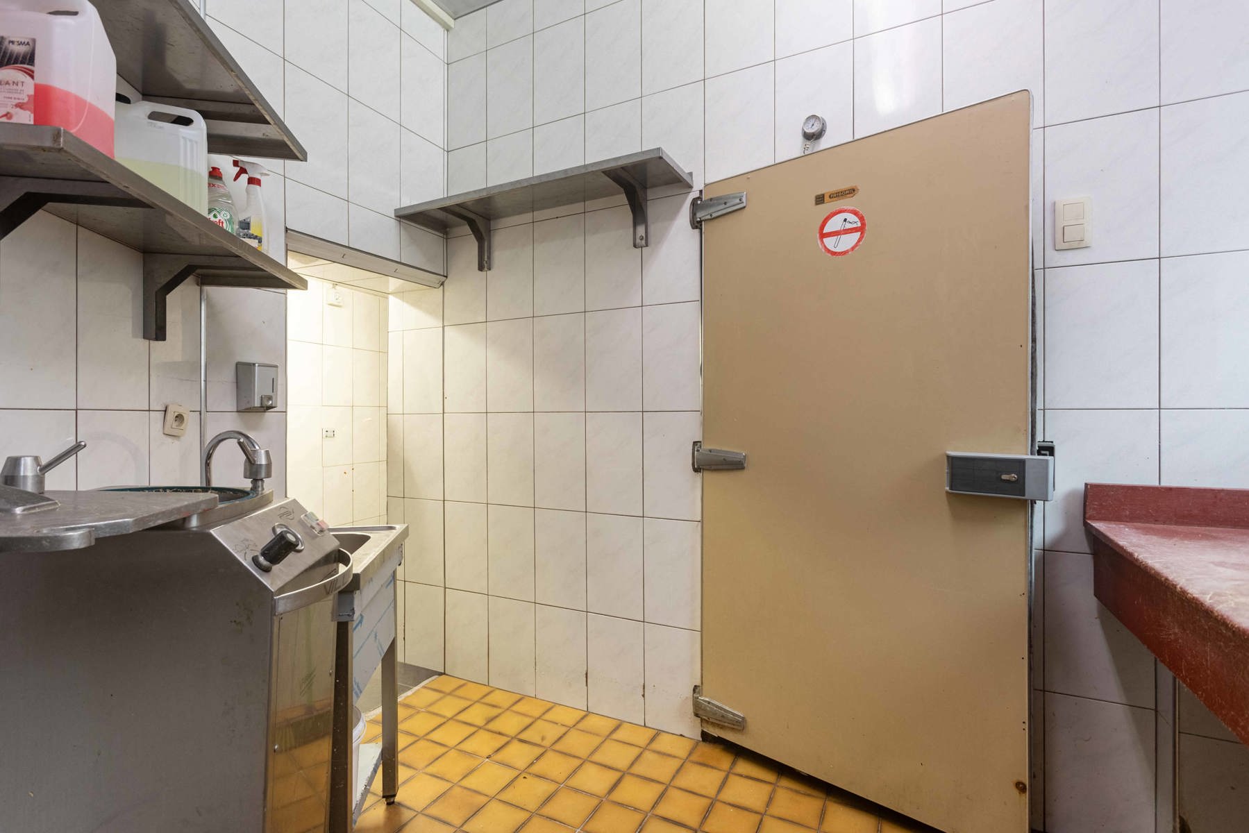 Handelswoning met commercieel gelijkvloers en 4 slaapkamers - foto 4