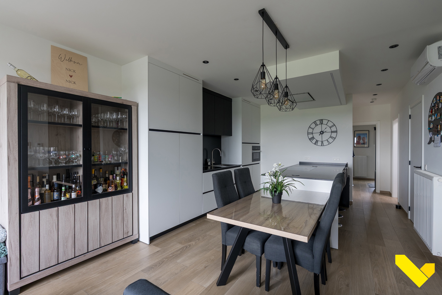 Zeer recent en modern appartement op toplocatie in centrum-Geel. - foto 4