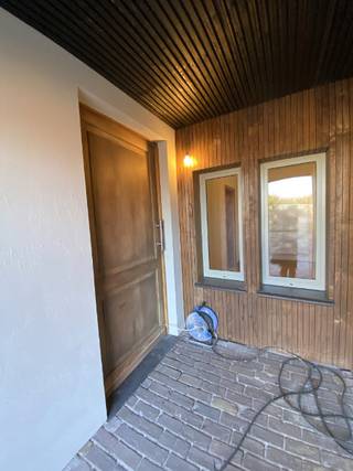 (ver)NIEUWBOUW gelijkvloers appartement (+-117M²), rustig doch centraal gelegen in kleine residentie van 4 appartementen, met terras en tuin.Verder...