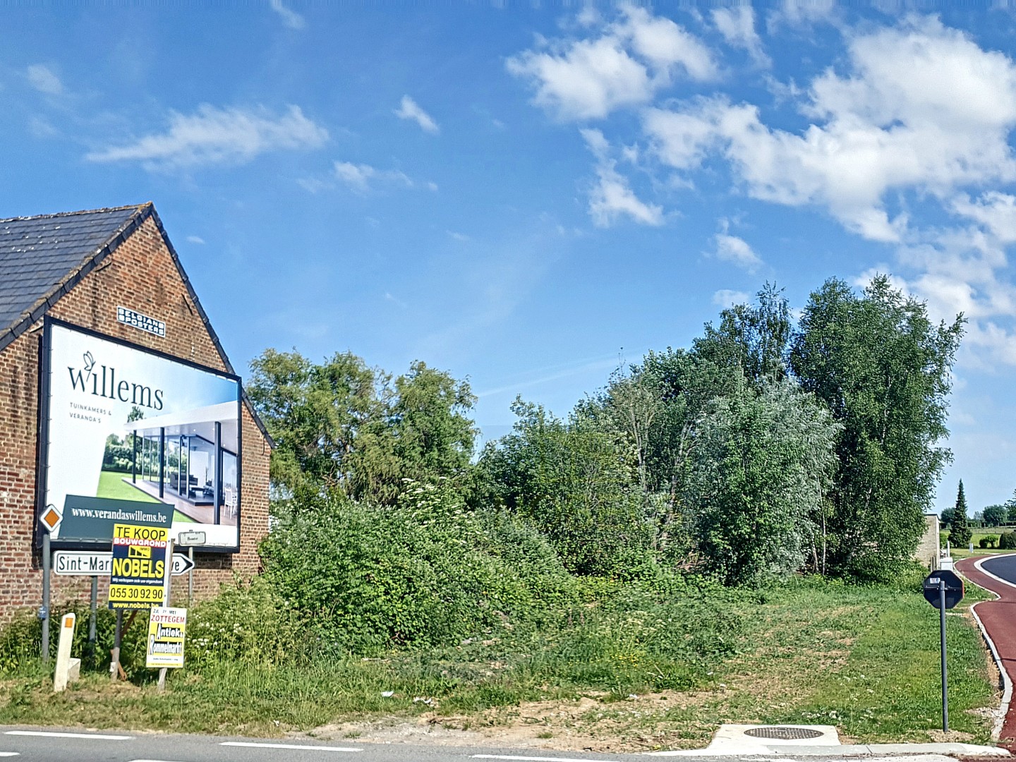 Te koop, commerciële bouwgrond met veel visibiliteit langs de N8 te Lierde - foto 3