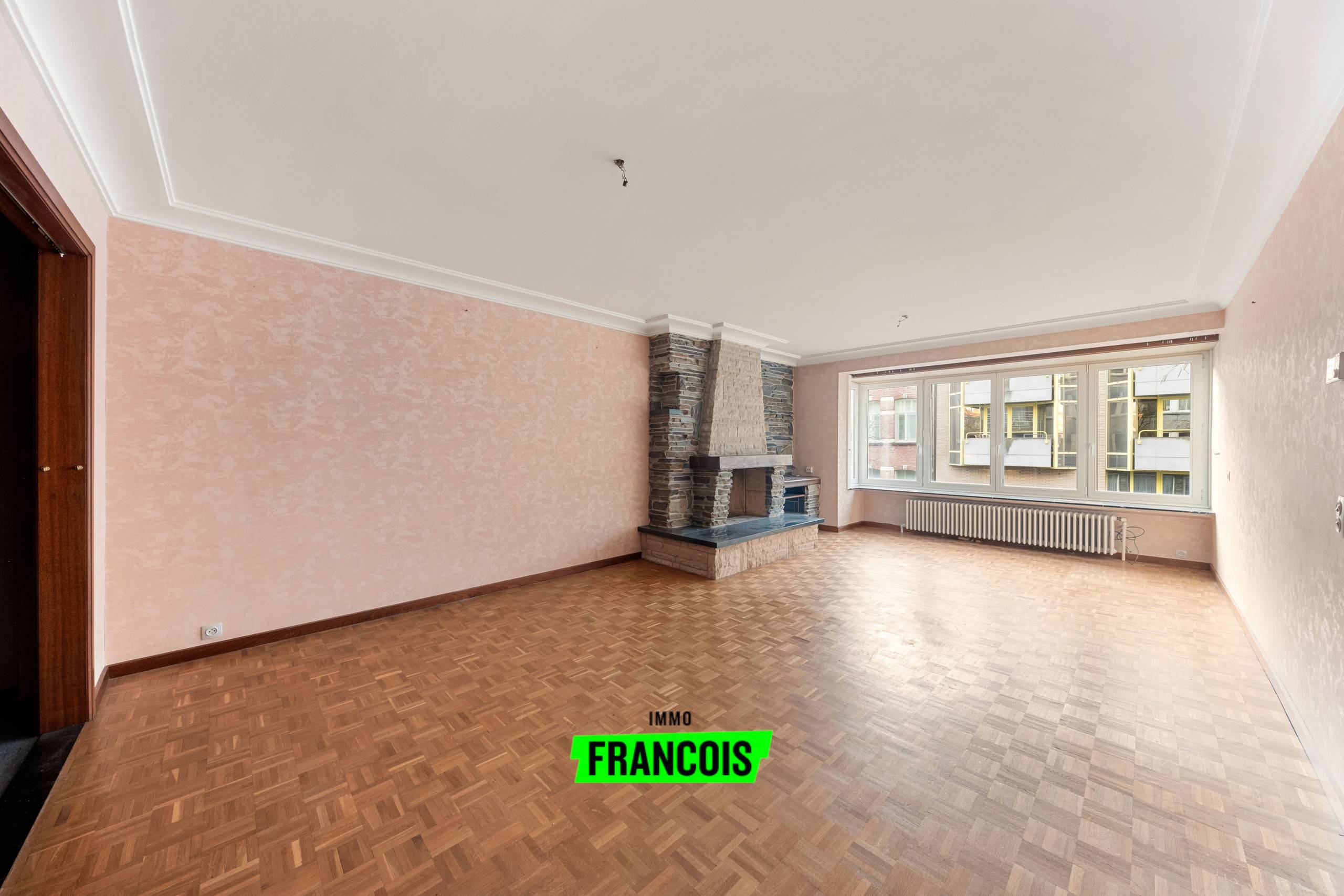 Ruim tweeslaapkamer appartement te koop op toplocatie te Sint-Andries - foto 2