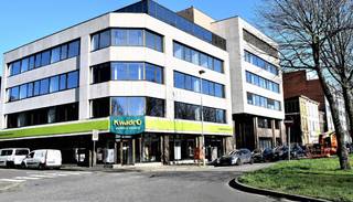  * - Vlak aan de Antwerpse ring * - gedeelde keuken * - Ondergrondse parkings aanwezig * - Deelfietsen voor de deur * - Openbaar vervoer is vlakbij *...