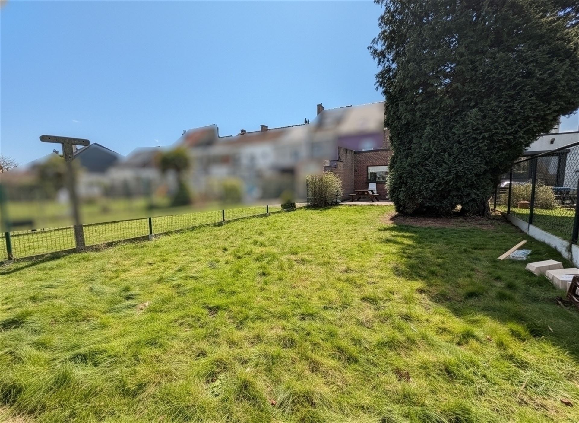 Mooi huis met tuin + garage + inrichtbare zolder - foto 4