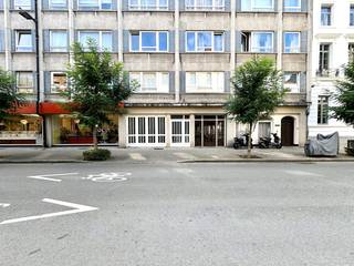 Dit stijlvolle appartement is perfect gelegen in het bruisende centrum van Kortrijk. Dankzij de uitstekende ligging geniet u van alle voorzieningen...