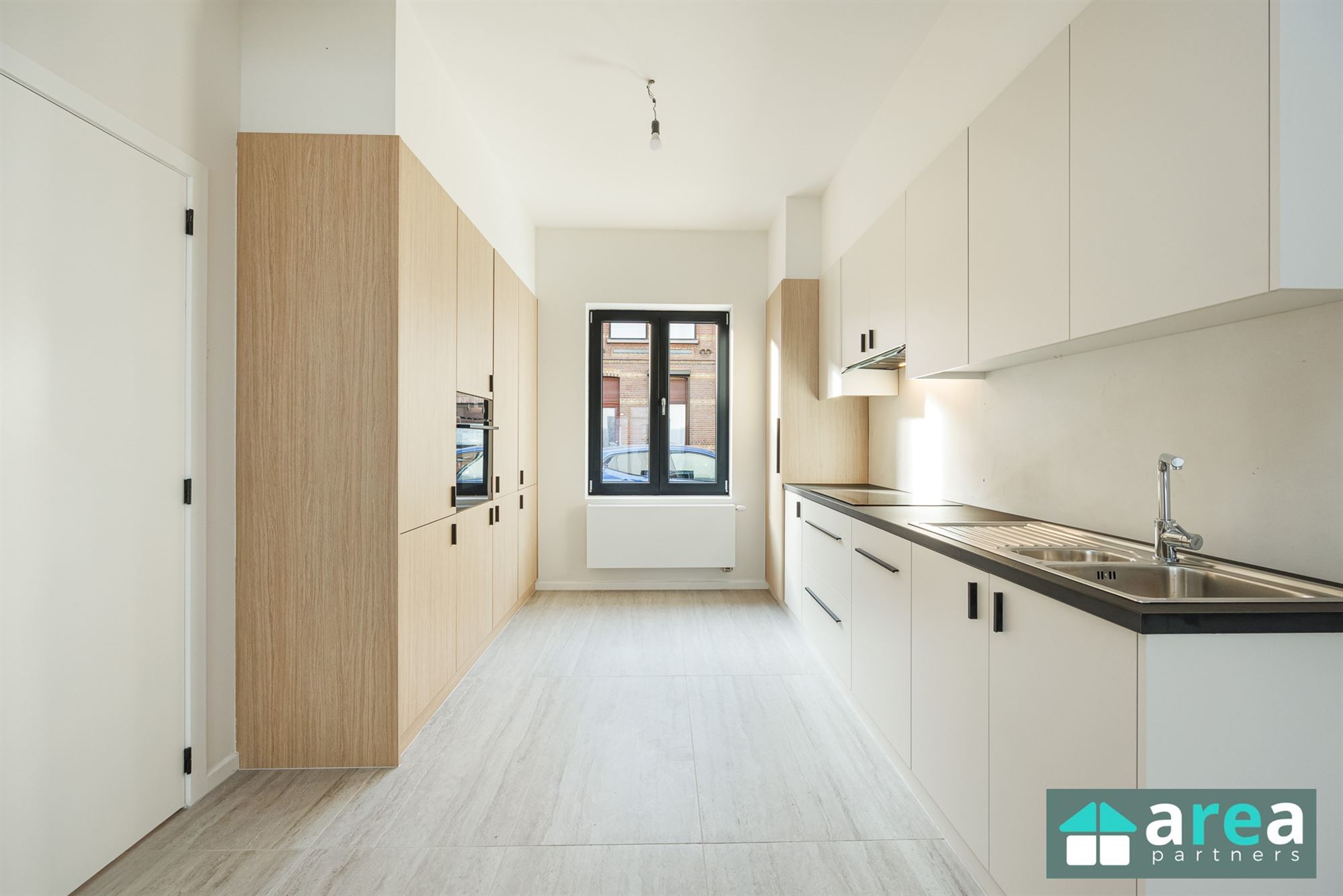 Ruime en volledig gerenoveerde woning! - foto 5