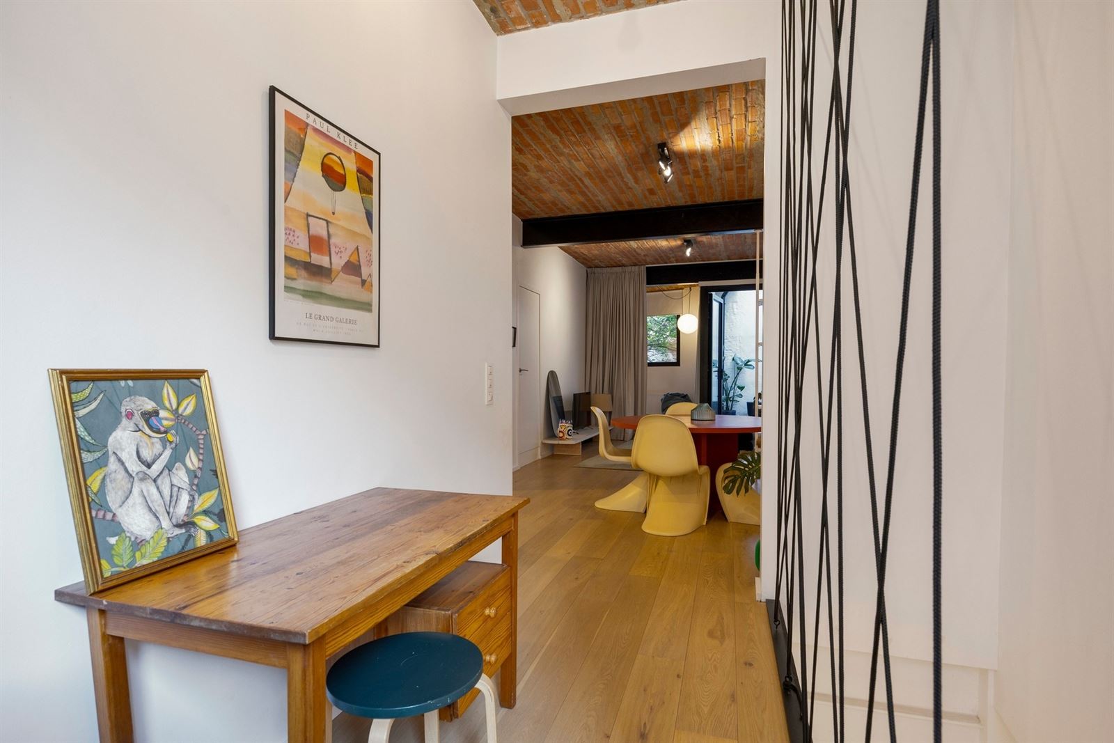 Stijlvol 2-slaapkamerappartement met karaktervolle architectuur en een uniek loftgevoel - foto 4