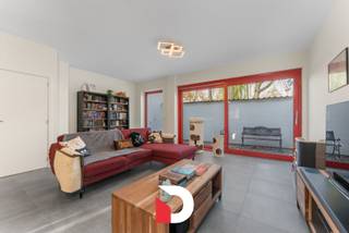 Deze recente (her)nieuwbouwwoning ('2020) is gelegen op een bijzonder rustige locatie rond een afgesloten binnenplein "Hanzenhof" genaamd en dit...