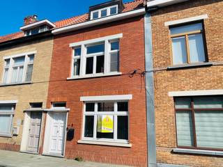 Brugge centrum, JULIUS en  MAURITS SABBESTRAAT 8   8000 BRUGGE  , vlakbij de LANGE REI INSTAPKLAAR NET degelijk gerenoveerd energiezuinig  lichtrijk...