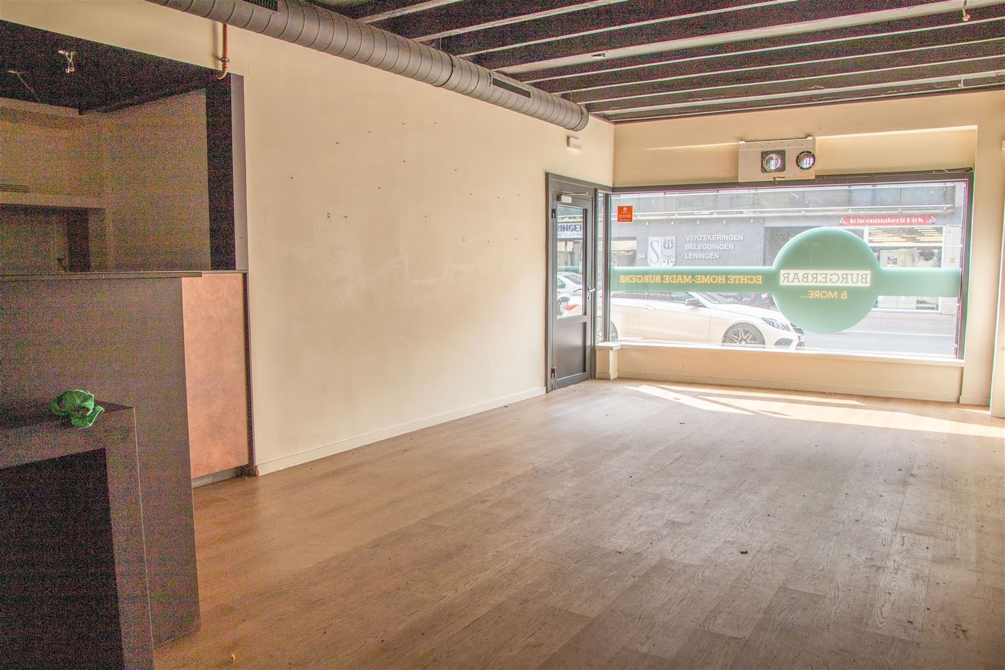 Commercieel gelijkvloers van 125m² - foto 5