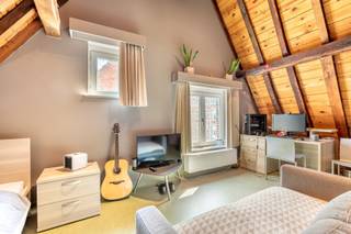 Deze bemeubelde studentenkamers bevinden zich in een kleinschalig studentengebouw bestaande uit 9 studentenkamers. De studentenwoning is héél...