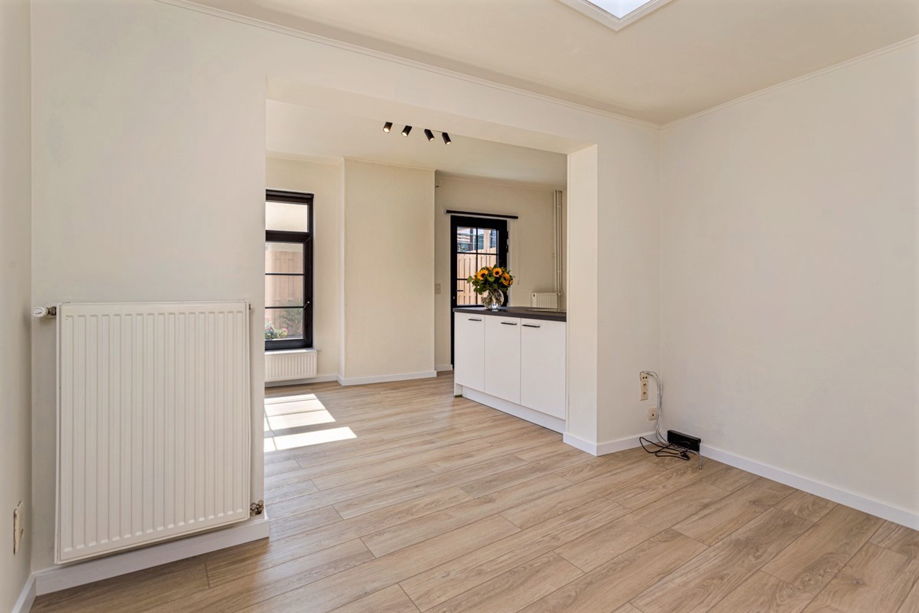 Gerenoveerde woning met 2 slaapkamers in centrum Boechout - foto 5