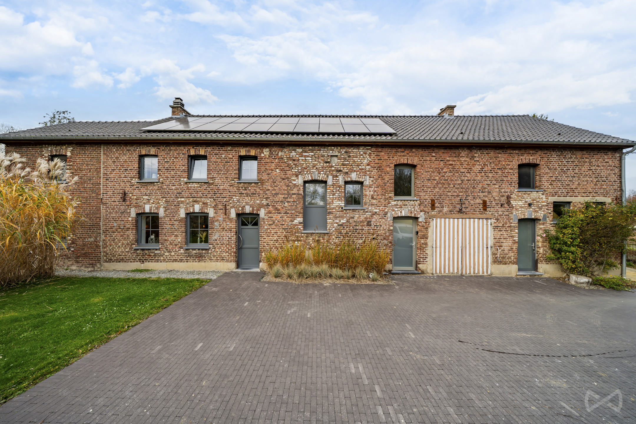 Maison à vendre à Grand-Hallet avec 4 chambres - photo 1