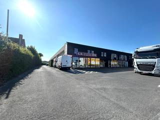 Dit instapklaarappartement met parkeerplaats ligt vlakbij het centrum van Roeselare en is gemakkelijk bereikbaar via de E403. Diverse...