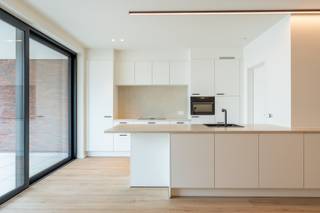 Ben je opzoek naar een instapklare, energiezuinig, en comfortabel appartement op een centrale locatie? Dan is dit moderne nieuwbouwappartement aan...