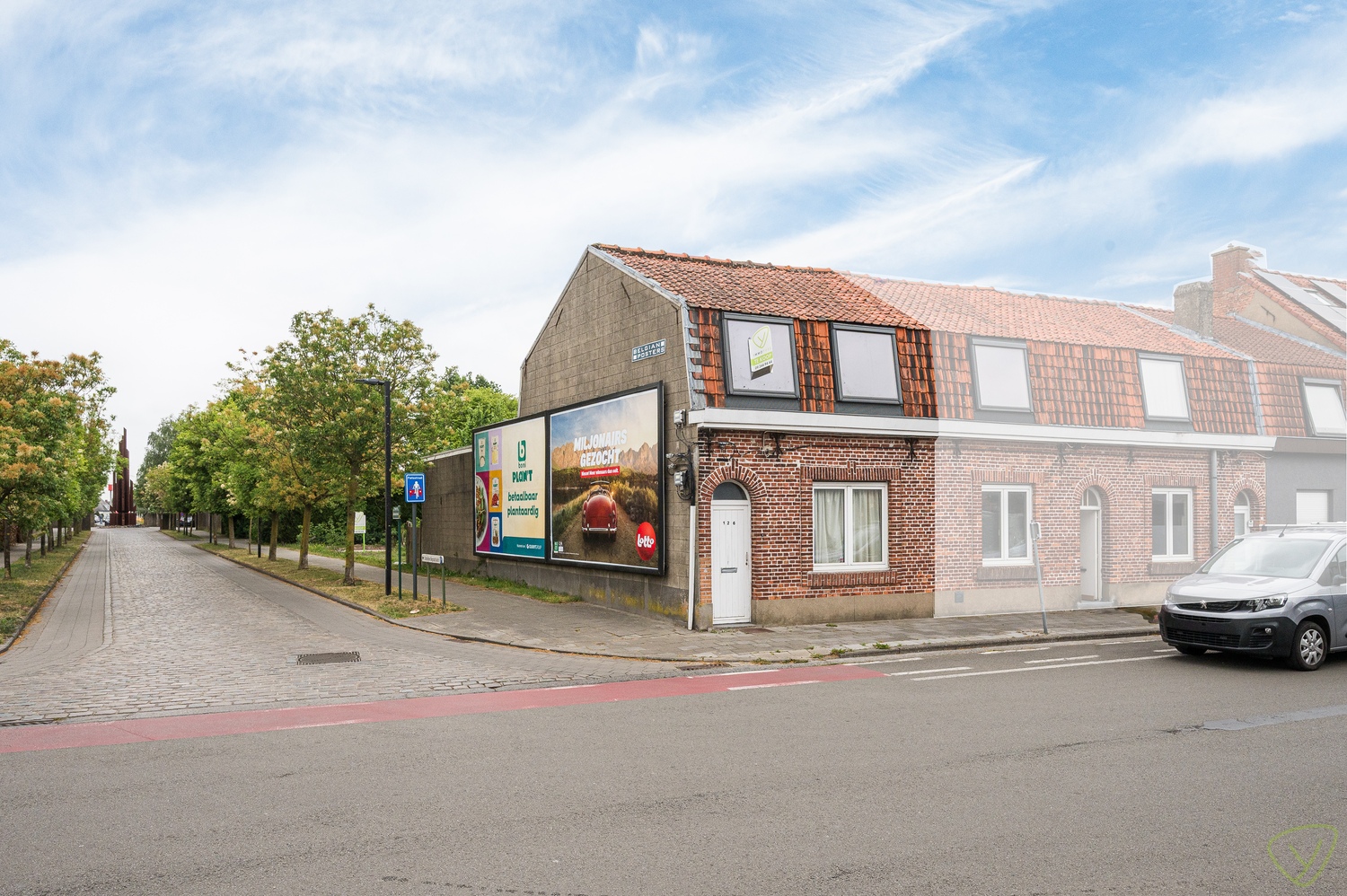 Te renoveren starterswoning met een verrassende tuin op een boogscheut van het centrum - foto 1