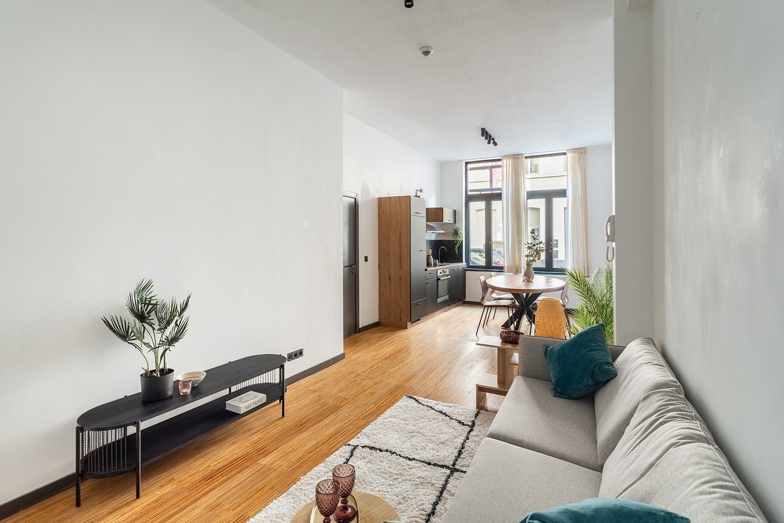 Apartment for sale in Antwerp with 3 bedrooms - photo 2
