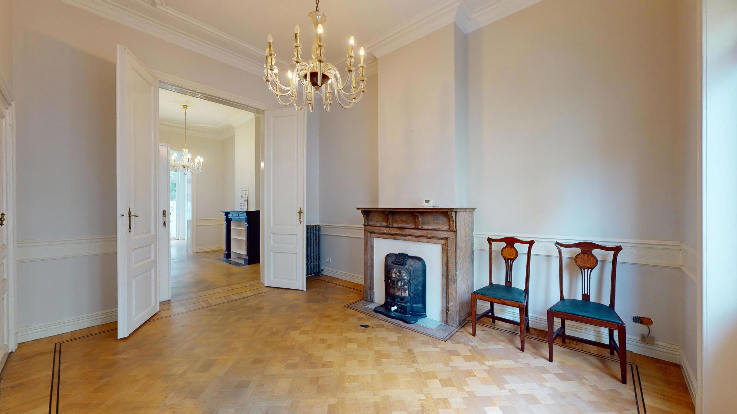 House for sale in Brussels with 5 bedrooms - photo 3