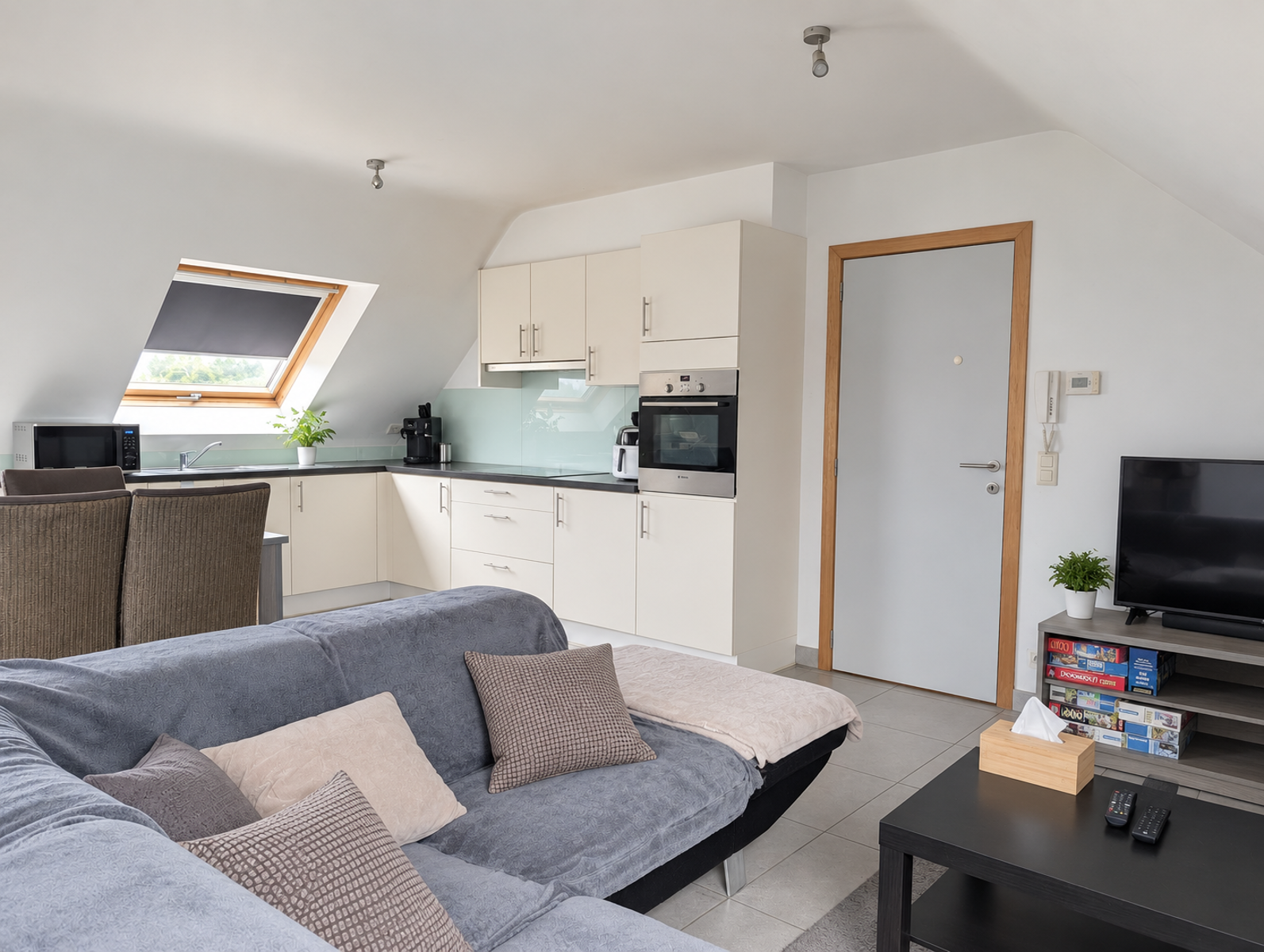 Ruim 2-slaapkamer app met staanplaats  - foto 3