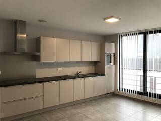 Duplex appartement te huur met garage en moderne voorzieningenDit instapklaar duplex appartement combineert comfort, energiezuinig wonen en een...