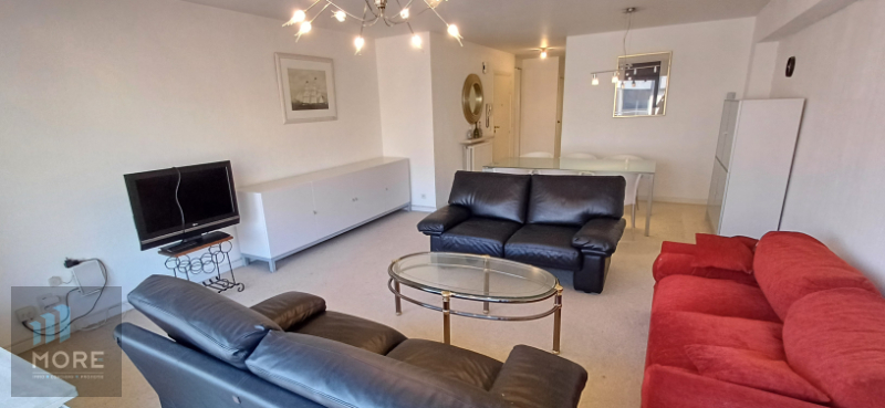 Furnished 1-bedroom apartment with side sea view - photo 4