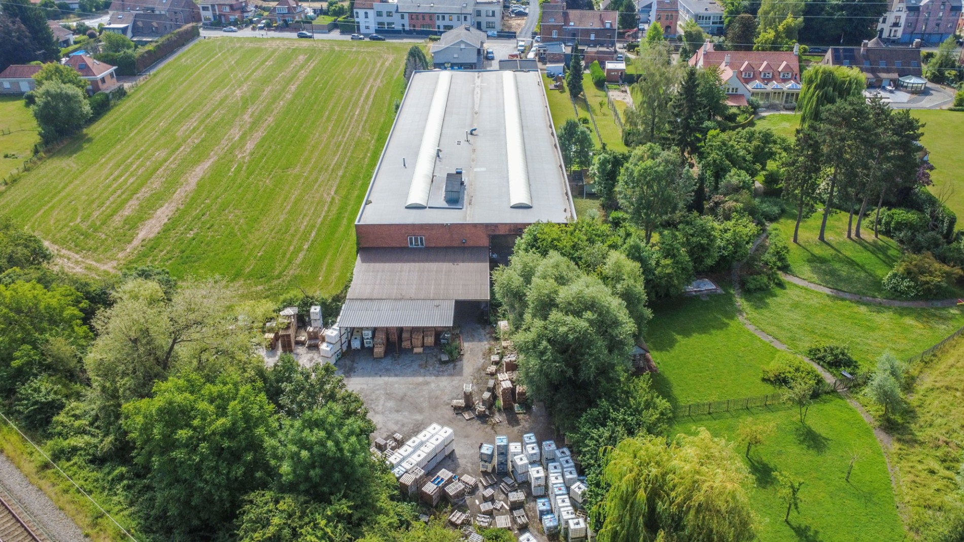 ZEER RUIME LOODS (3000m²) + WONING/BUREEL ! - foto 5