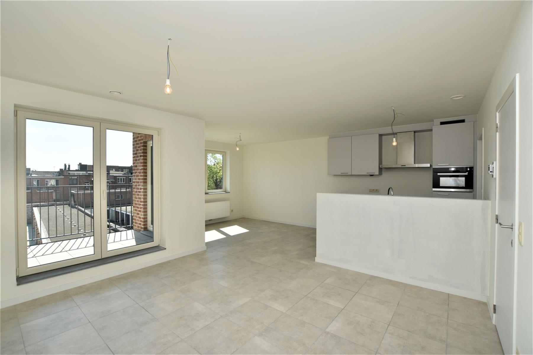 Modern 2-slk. app. met Z-gericht terras en autostaanplaats - foto 3