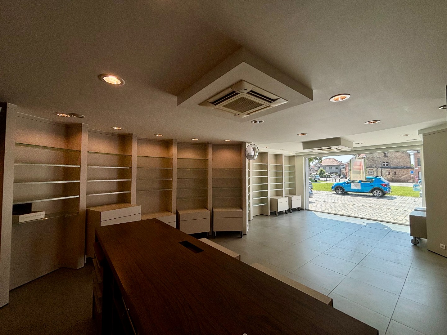 Uniek polyvalent pand in het centrum van Langemark. - foto 3