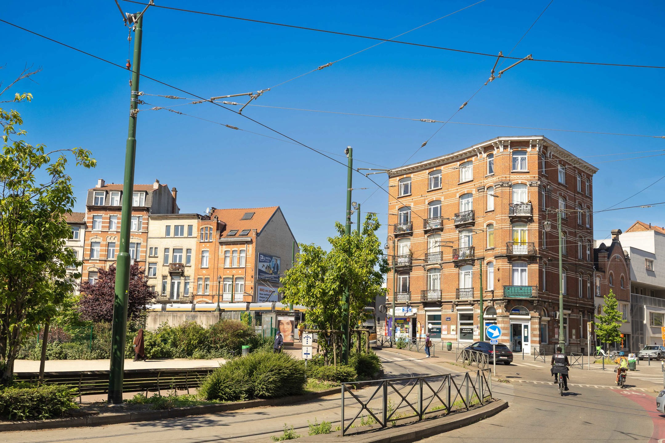 Apartment for sale in Schaerbeek with 5 bedrooms - photo 1
