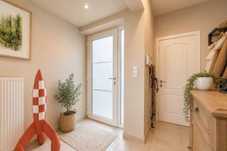 ***A VENDRE*** - Située à Petit-Enghien, à la limite de Rebecq (BW), cette charmante villa datant de 2006 vous séduira par ses beaux volumes,...