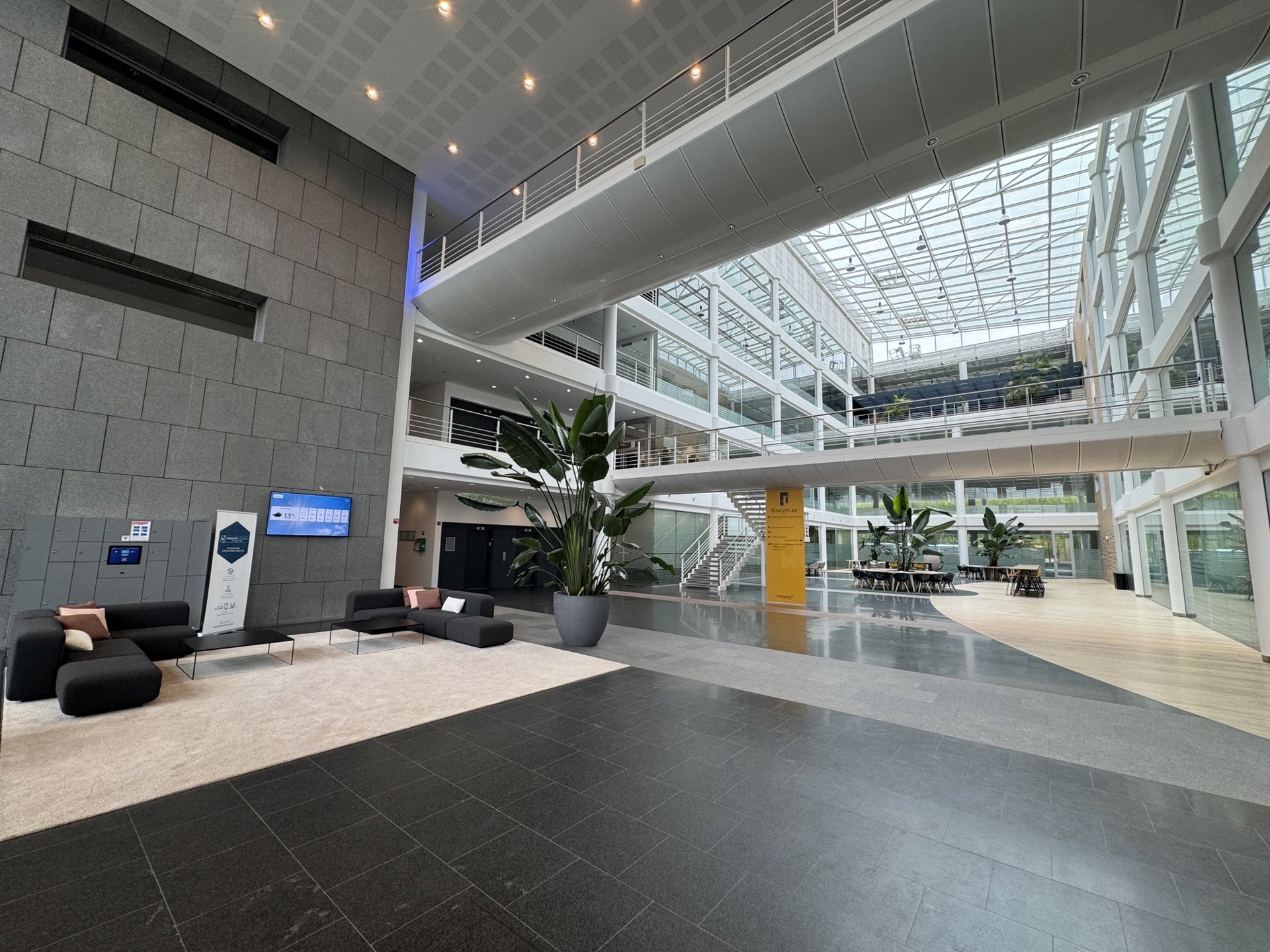 Commercial à louer à Sint-Stevens-Woluwe - photo 2