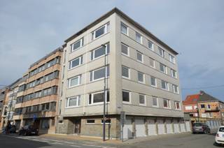 Oostende-Mariakerke, ruim appartement gelegen op de eerste verdieping links in de rustige Residentie Aline, op wandelafstand van...